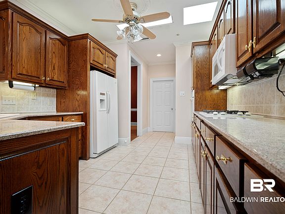 2nd image of 715 Natchez Trail Ct