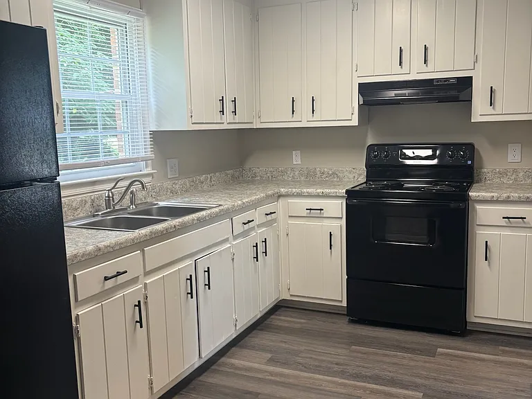 363 Grant Cir #B — Photo 5