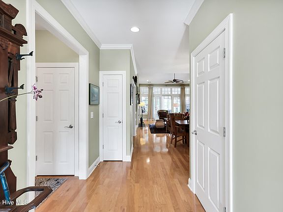 4th image of 1121 Sandy Beach Circle