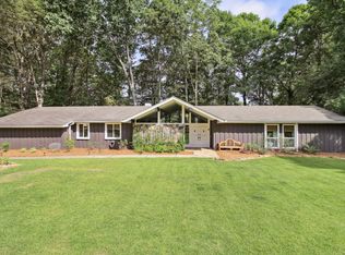 1460 Ridgefield Dr, Roswell, GA 30075