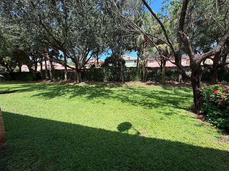 6892 Mill Brook Pl — Photo 19