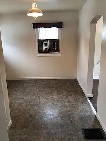 2 bed, 1.5 bath, 1076 sqft, $795 — Photo 3