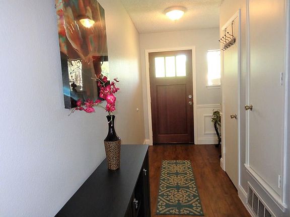 2nd image of 1303 Brookmeadow Ct