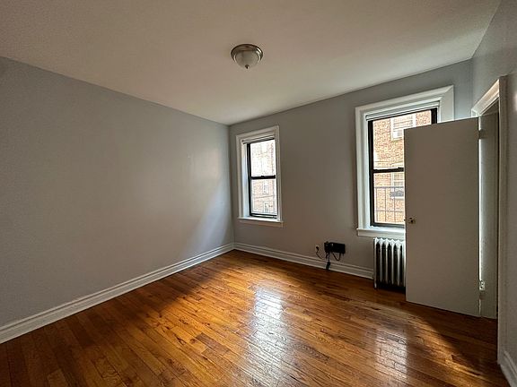 3rd image of 324 Fairmount Ave #24E