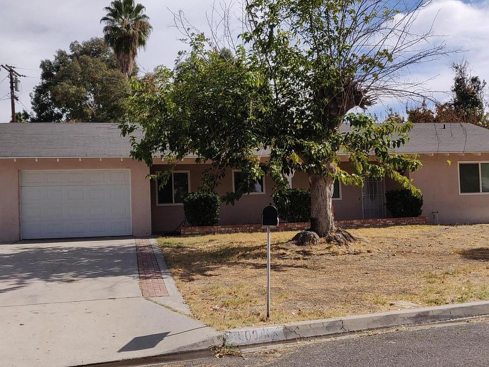 1st image of 40841 Brock Ave