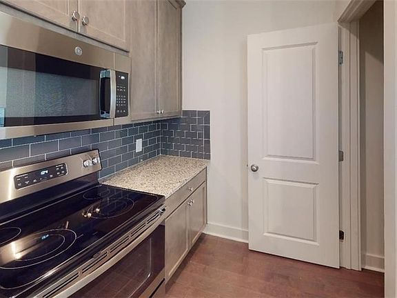 5th image of 1891 Plainsboro Dr