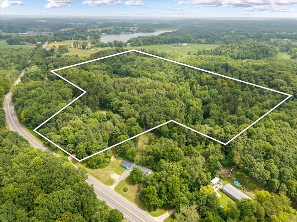 3649 S M 43 Hwy, Hastings, MI 49058