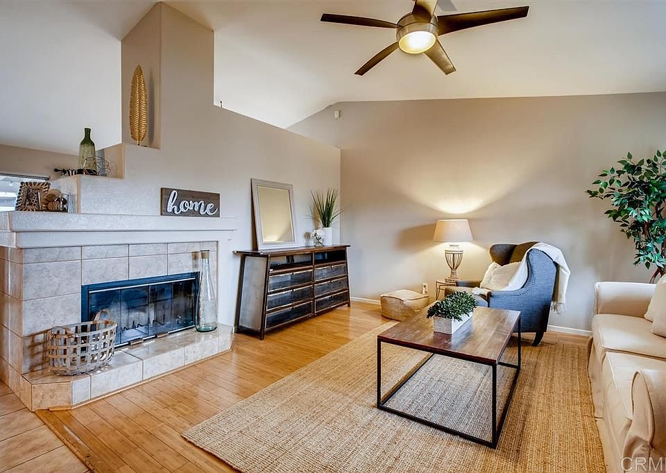 1st image of 44902 Camino Alamosa