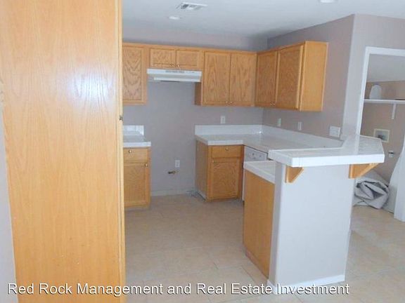 2nd image of 7274 Twin Maples Ct