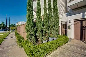 3 bed, 3.5 bath, 3074 sqft, $4,600 — Photo 3
