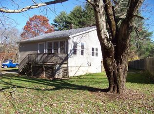 1 Whipoorwill Ter, Foster, RI 02825