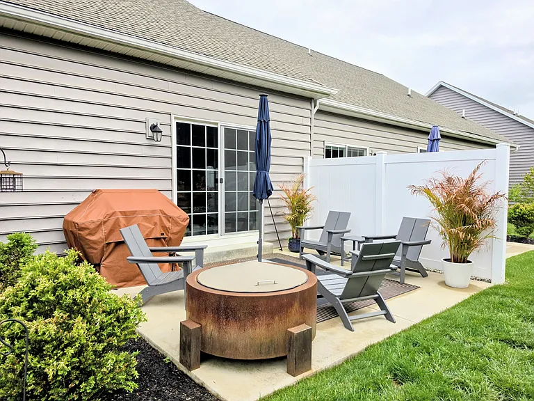 207 Buckton Dr — Photo 25