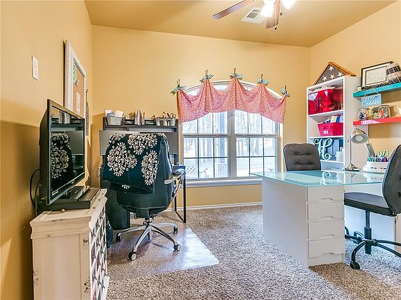 5th image of 12885 Arbor Meadows Ln