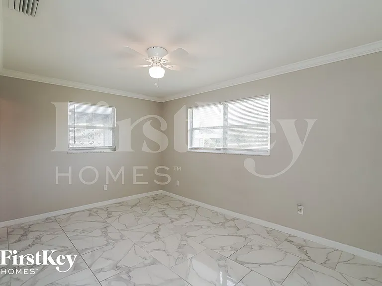 202 E Jasmine Rd — Photo 13