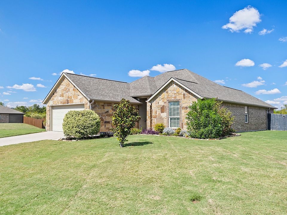1st image of 1504 Nathan Cir
