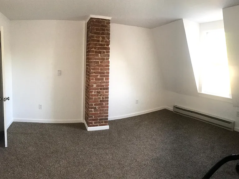 32 Spaulding St — Photo 6