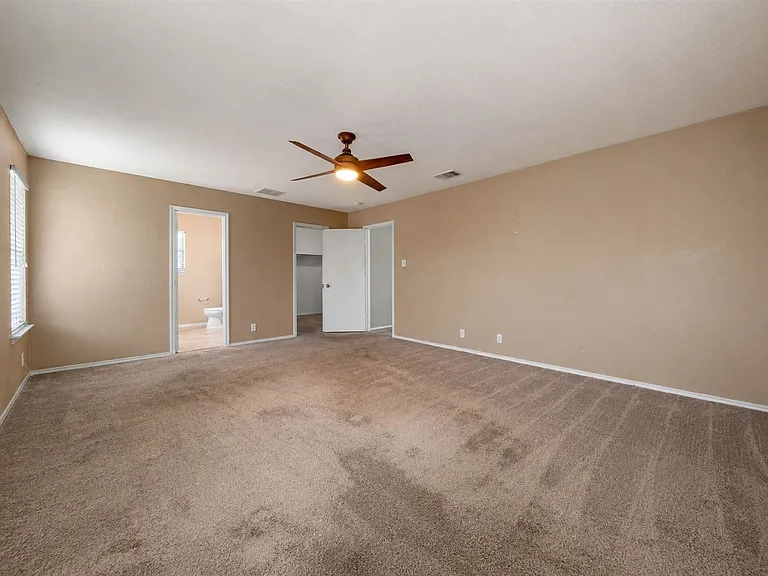 122 Rummel Dr — Photo 10