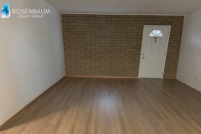 3016 N Yavapai Rd E #A — Photo 2