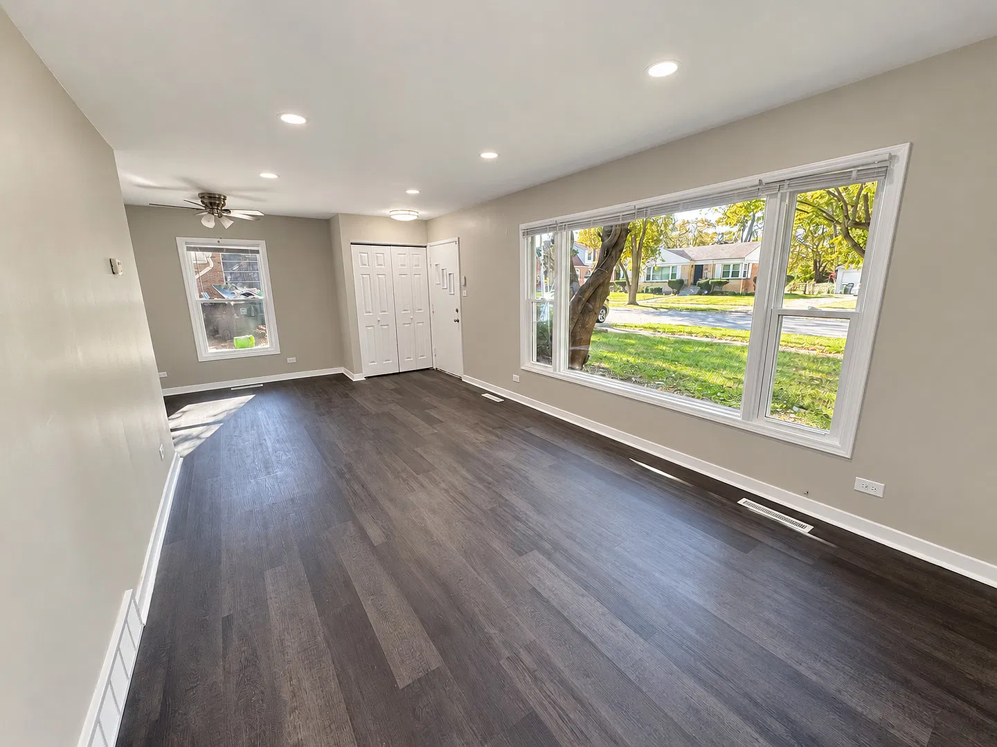 4 bed, 1260 sqft, $2,850 — Photo 4
