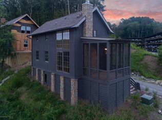 601 Turtle Point Dr, Crane Hill, AL 35053