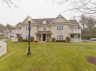 201 Mallards Pond Ln, Schenectady, NY 12303