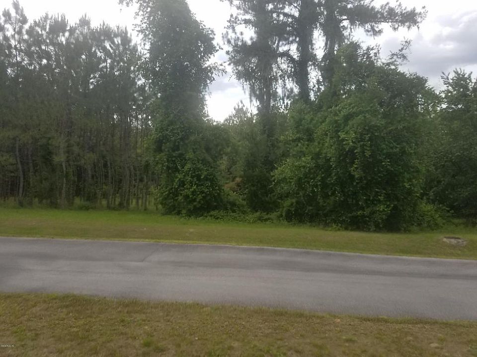 2nd image of 3426 N Canterbury Lake Dr