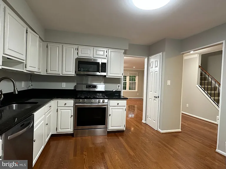 10152 Village Knolls Ct — Photo 6