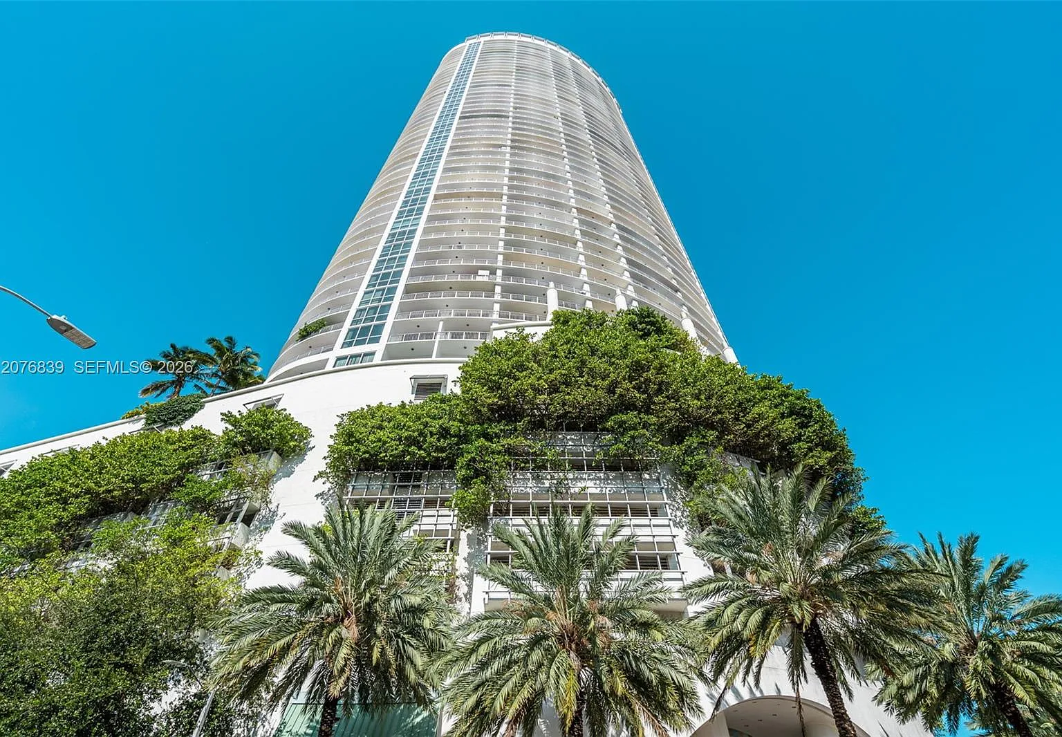 Opera Tower Condo — Photo 2