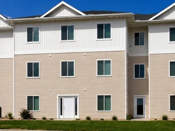 4008 University Ave S #112, Waterloo, IA 50701