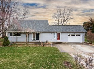 25322 N 1750 East Rd, Hudson, IL 61748