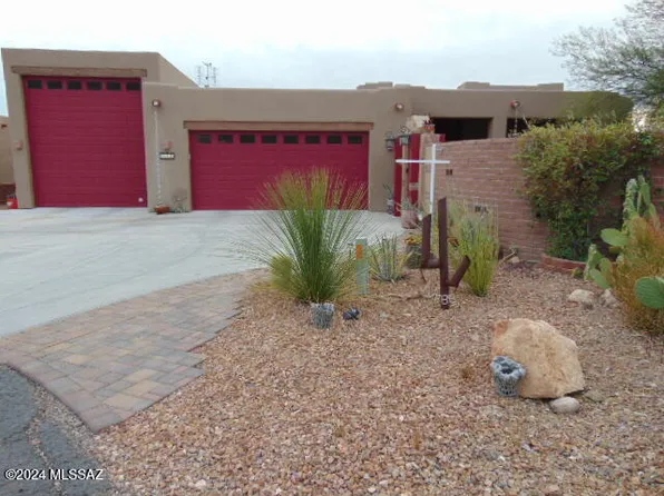 2440 S Triangle X Ln, Tucson, AZ 85713
