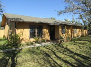 801 Weeping Willow, Rockport, TX 78382