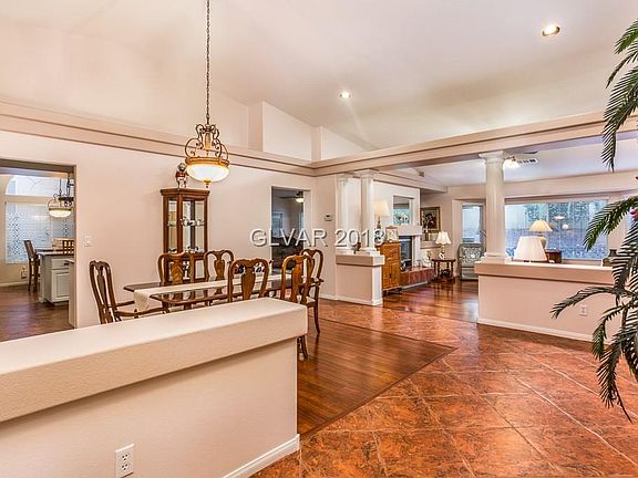 4th image of 3825 Russet Falls St