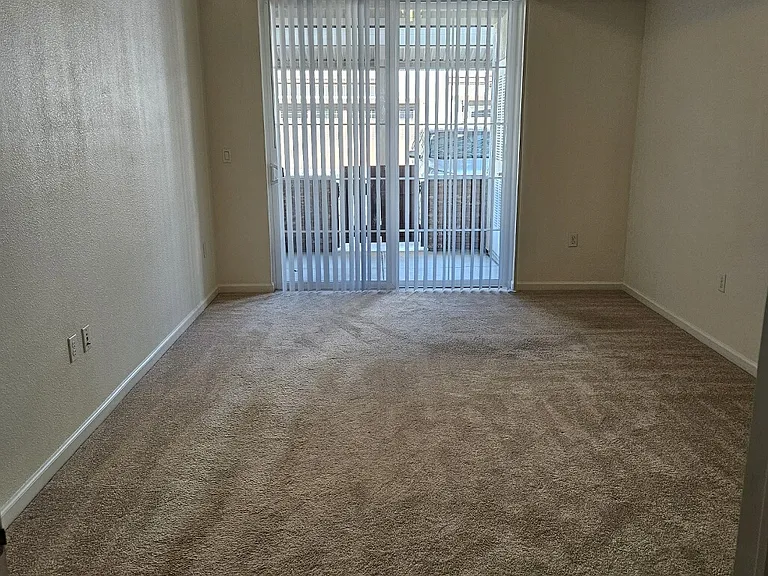Diamond Creek Apartment — Photo 42