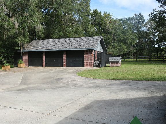4th image of 254 NW Dogwood Ter