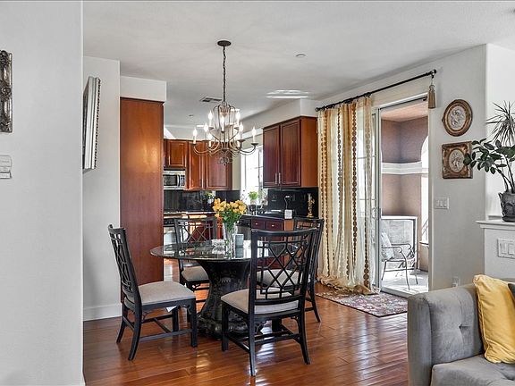 5th image of 3445 Vittoria Pl Unit 8