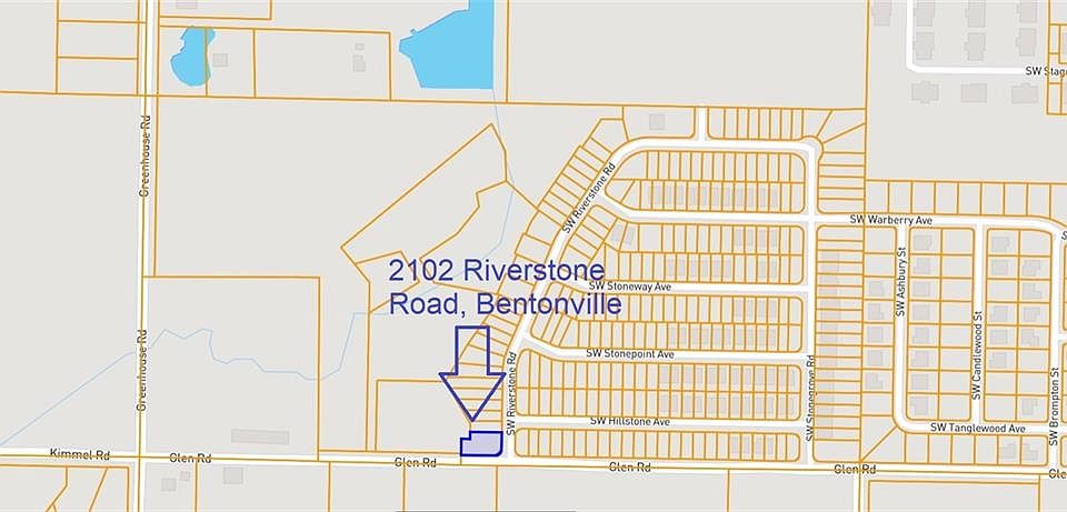 2nd image of 2102 SW Riverstone Rd