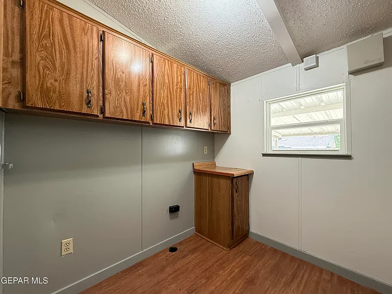 5941 Sixta Dr — Photo 24