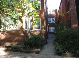 1518 W Victoria St #2, Chicago, IL 60660