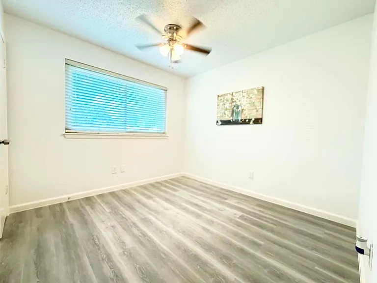 12034 Yearling Dr — Photo 7