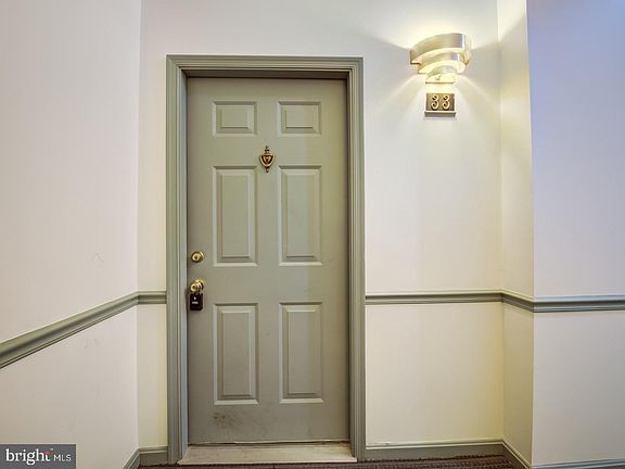5th image of 7714 Lafayette Forest Dr #153-33