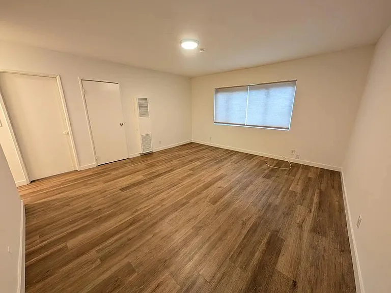 3620 Westwood Blvd #9 — Photo 4