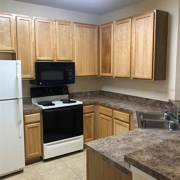 2407 Courtney Meadows Ct #104 — Photo 6