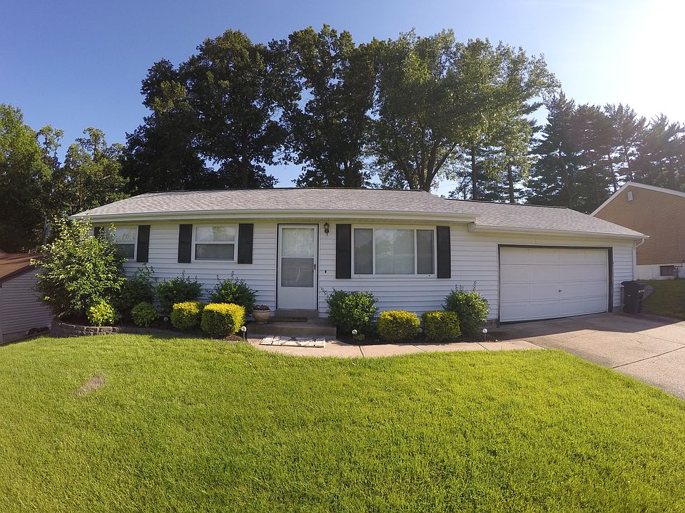 1st image of 176 E Donaldson Dr