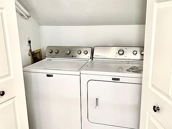 4th image of 3318 Eagle Blvd