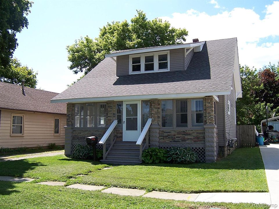 1518 Carleton St, photo 2