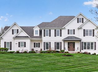 39W480 Abbey Glen Ct, St Charles, IL 60175
