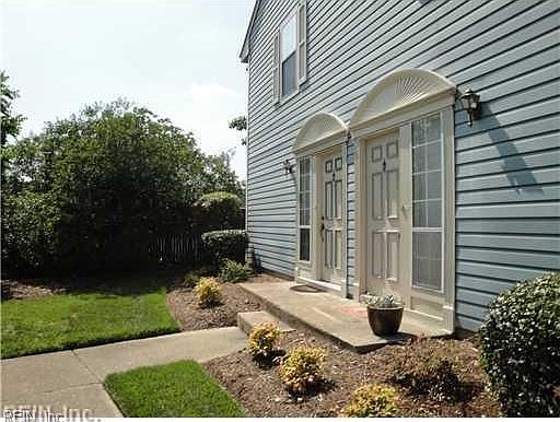 1st image of 4426 Segovia Ct