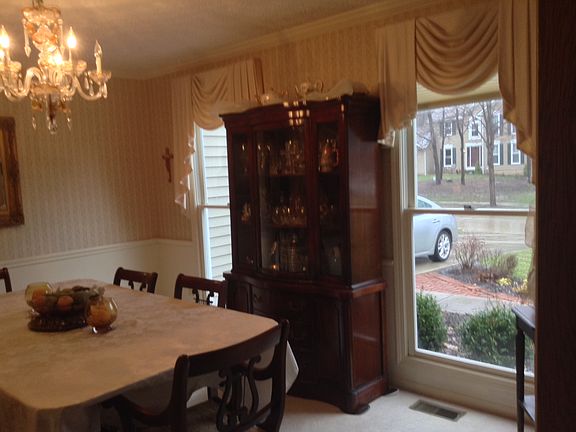 4th image of 2670 Duquesne Dr