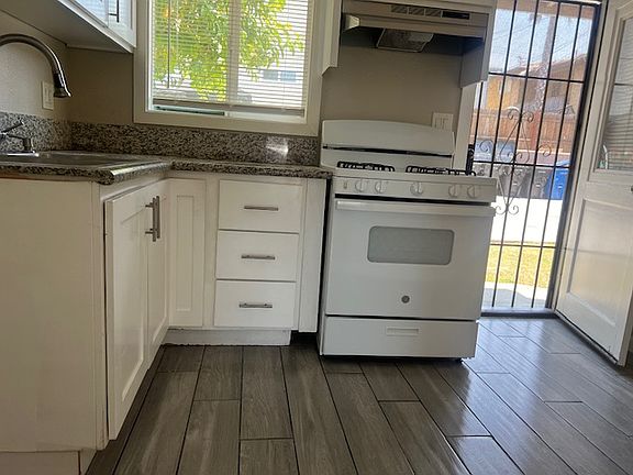 2nd image of 6306 S Pickering Ave #6306